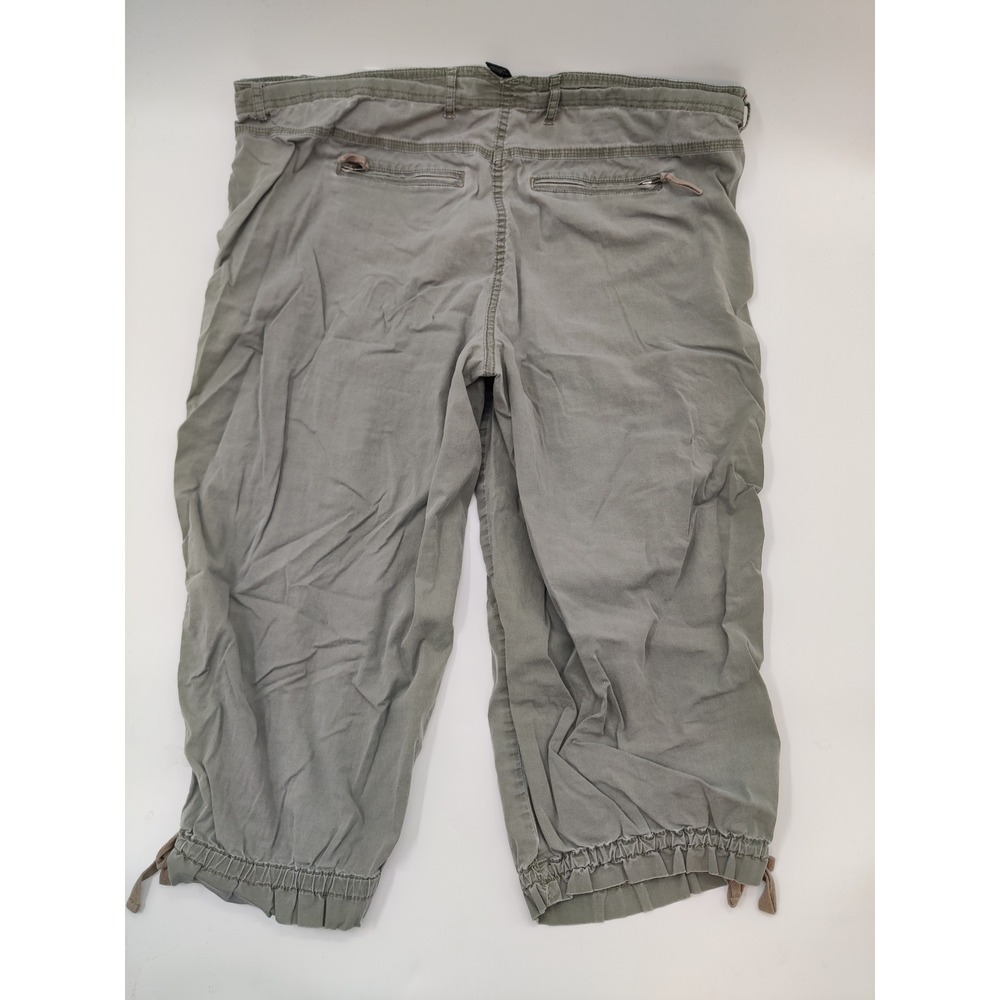Style & Co Sage Green Cargo Capri Pants Womens 18 Cotton Blend Cropped Trousers